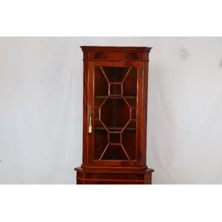 Eckschrank  Mahagoni  England Regency Verglasung