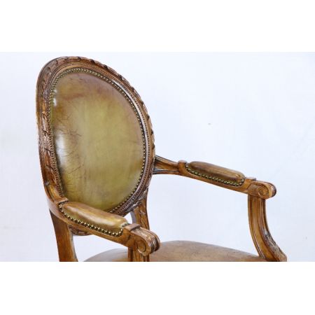 Französischer Armlehnstuhl / Arm Chair  aus Leder, restauriert