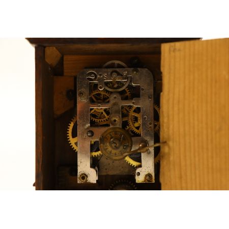 Antike Kaminuhr aus Holz