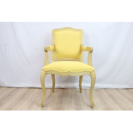 Armlehnstuhl im Victorian Style – Gelber Polsterstuhl mit Massivholzrahmen