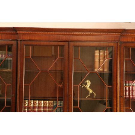 Eleganter Regency Breakfront Bookcase/ Vitrinenschrank