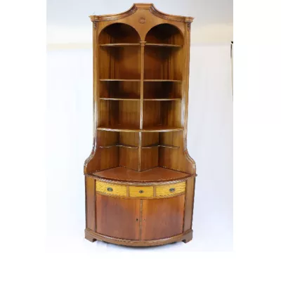 Antikes Corner Cupboard aus Mahagoni und Nussbaum, England 1900