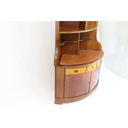 Antikes Corner Cupboard aus Mahagoni und Nussbaum, England 1900