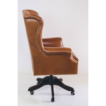 Chesterfield Drehstuhl Roll Arm