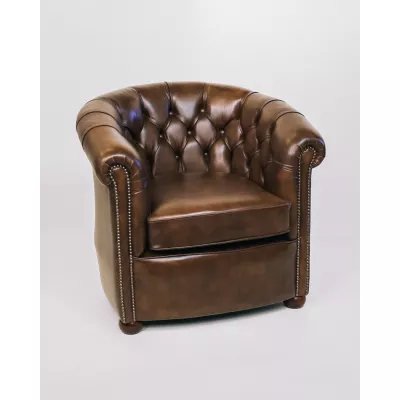 Chesterfield Clubchair "Diana" in Birch Antique Gold, Sessel aus robustem Rindsleder