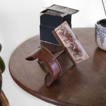 Ästhetisches Steroskop aus Holz mit Bildern aus vergangener Zeit