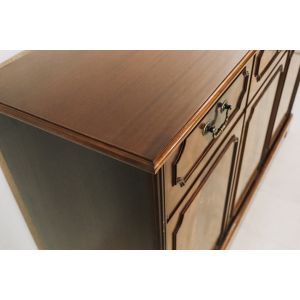 Klassisches englisches Sideboard mit Bracket Feet, in Mahagoni