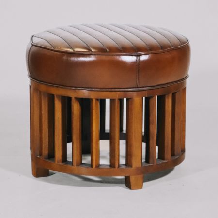 "Nautic" Hocker im maritimen Stil