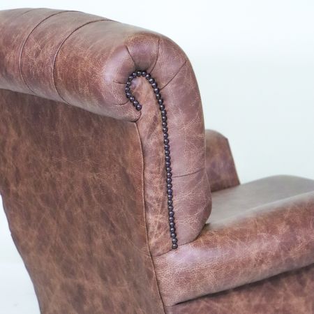 Chesterfield Study Chair in Saloon Whiskey Leather, Chesterfield Sessel "Study" in braunem Rindsleder