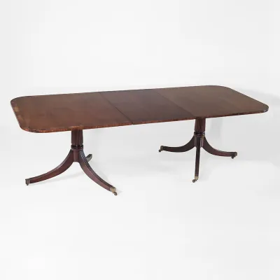 Regency Style Esstisch