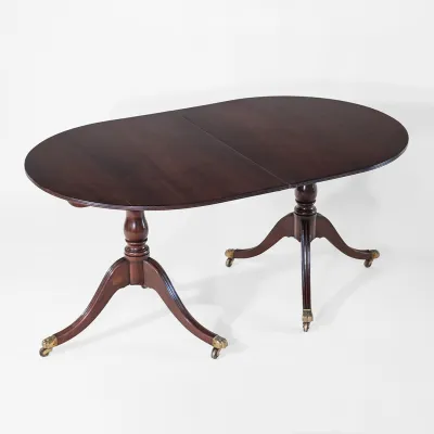 Regency Esstisch aus Mahagoni – Ausziehbarer englischer Säulentisch von ca. 1910 für bis zu 10 Personen