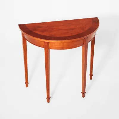 Demi-Lune Konsolentisch im antiken Stil aus England