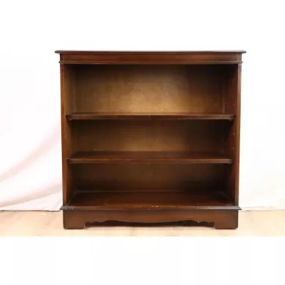 Solides Bücherregal / Open Bookcase mit zwei Regalböden