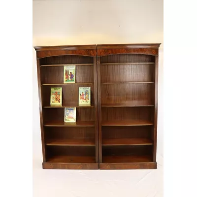 Zweiteiliges Bücherregal / Open Bookcase