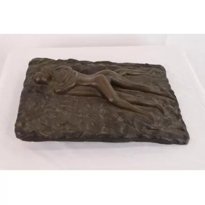 Relief aus Bronze mit Liebespaar Motiv