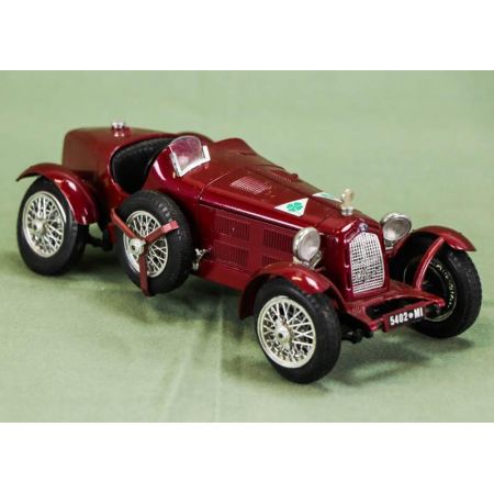 Vintage Modellauto 1:18 - Alfa Romeo Monza