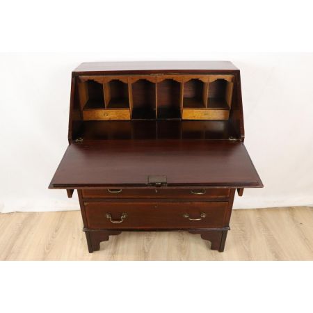 Antiker englischer Sekretär mit maritimer Verzierung