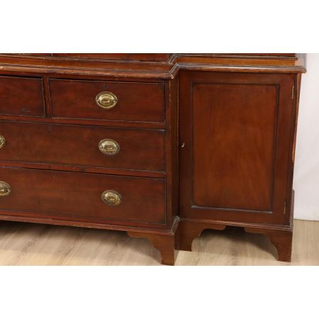 Massivholz Breakfront Bücherschrank mit Verglasung im Regency Stil der Zeit George des III.