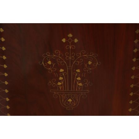 Kleines Sideboard / Barmöbel mit schönen Intarsien