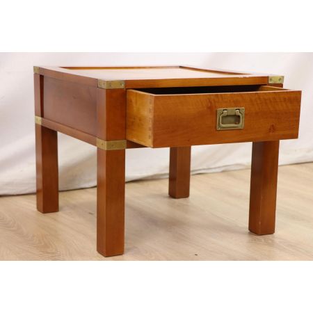 Schöner maritimer Sofatisch mit Schublade, quadratisch