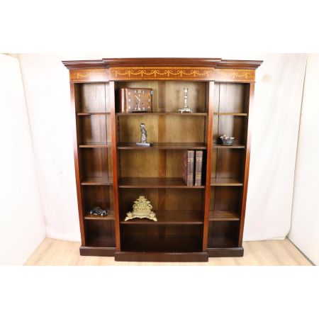 Breakfront Open Bookcase - dreiteiliges Bücherregal mit Breakfront