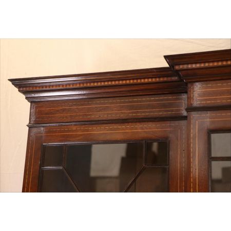 Antiker Breakfront Bücherschrank Regency Stil Verglasung