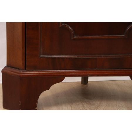 Schöner Eckschrank mit verglaster Schranktür, Regency Stil