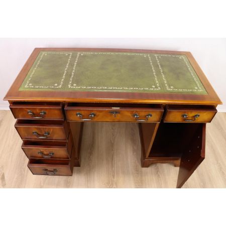 Hübscher Pedestal Desk / Säulenschreibtisch mit Ledereinlage