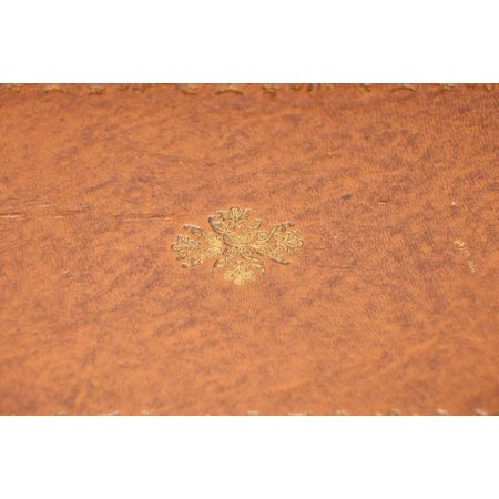 Schöner Sekretär mit toller Holzmaserung