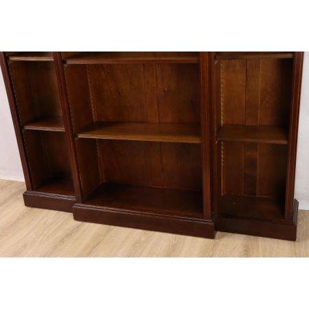 Schönes Breakfront Bücherregal / Breakfront Open Bookcase