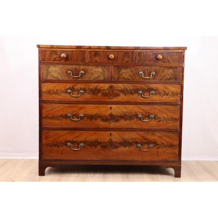 Chest of Drawers/ Kommode
