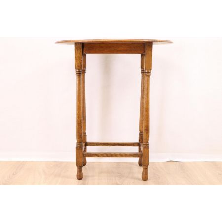 Schöner rustikaler Beistelltisch - Gateleg Tisch