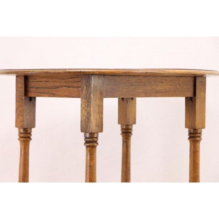 Schöner rustikaler Beistelltisch - Gateleg Tisch