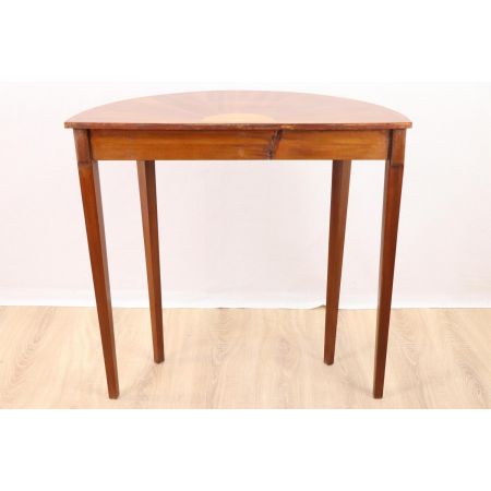 Halbrunder Beistelltisch / Side Table mit schönen Intarsien