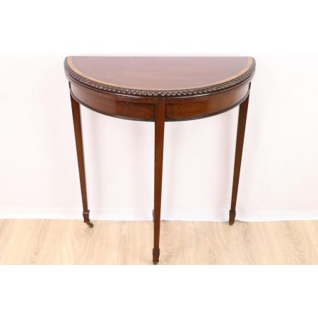 Schöner runder   demi Lune Cardtable  auf Rollen, klappbar antik Edwardian 1890