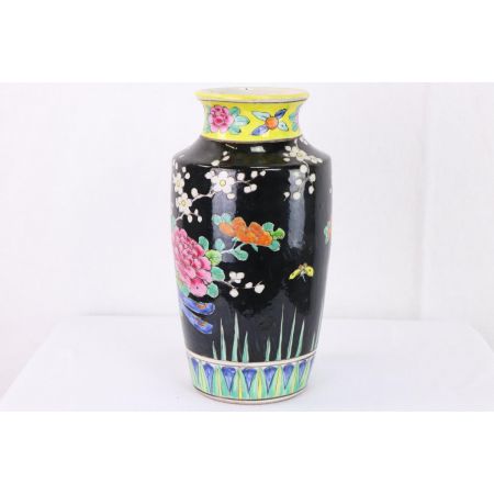 Elegantes japanisches Vasen Set, bemalt, dreiteilig