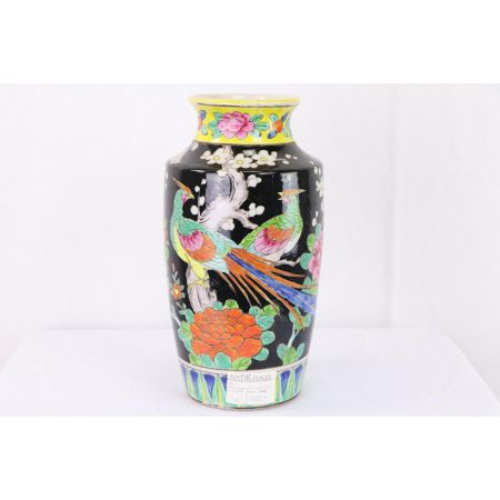 Elegantes japanisches Vasen Set, bemalt, dreiteilig