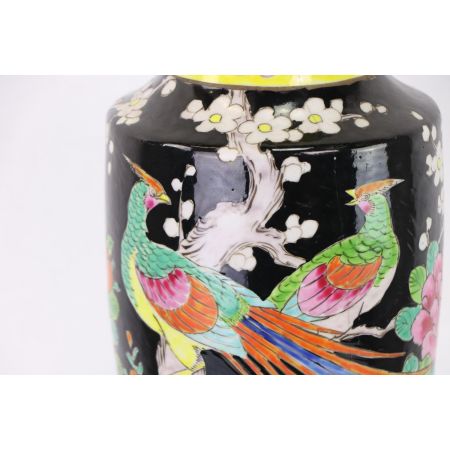 Elegantes japanisches Vasen Set, bemalt, dreiteilig