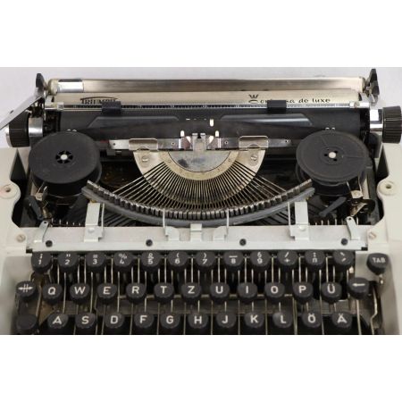 Mechanische Vintage Schreibmaschine von Contessa