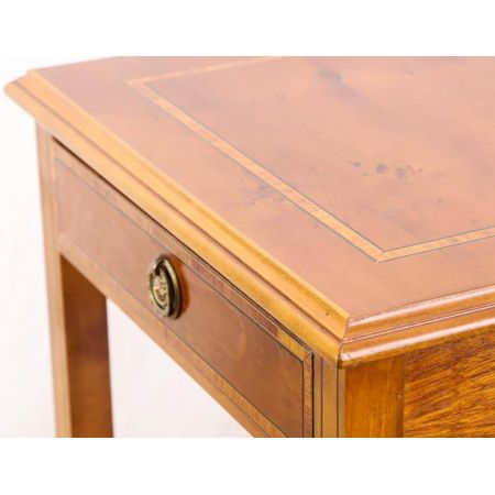 Eleganter englischer Beistelltisch, Mahagoni, Edwardian Style