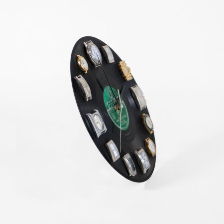 Antike Wanduhr aus Quarz, im Taschenuhr Design