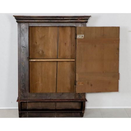 Antiker Wandschrank aus ca. 19 Jhd.