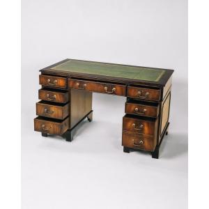 Pedestal-Desk aus Mahagoni im edwardian style mit schöner Lederschreibfläche