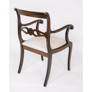 Eleganter regency armchair aus Mahagoni mit schönem Streifenbezug