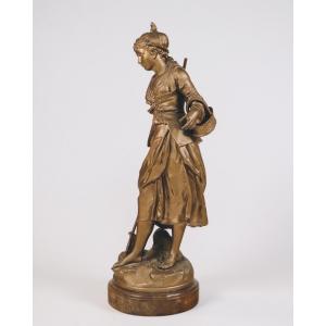 Frauenstatue, Dekoration