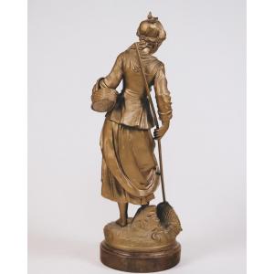 Frauenstatue, Dekoration