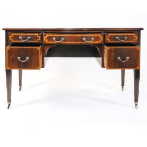 Elegantes Ladies Desk aus Mahagoni mit aufwendigen Bandintarsien