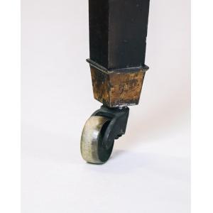 Elegantes Ladies Desk aus Mahagoni mit aufwendigen Bandintarsien