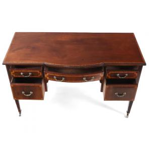 Elegantes Ladies Desk aus Mahagoni mit aufwendigen Bandintarsien