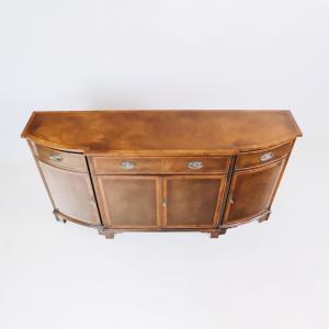 Elegantes 4-door Sideboard aus Mahagoni mit wunderschönen Bandintarsien